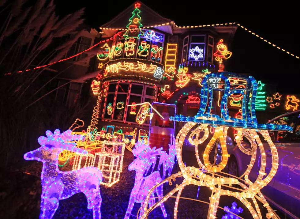 Light Up the SouthCoast in 2023— Show Us Your Brightest and Most Beautiful Holiday Displays