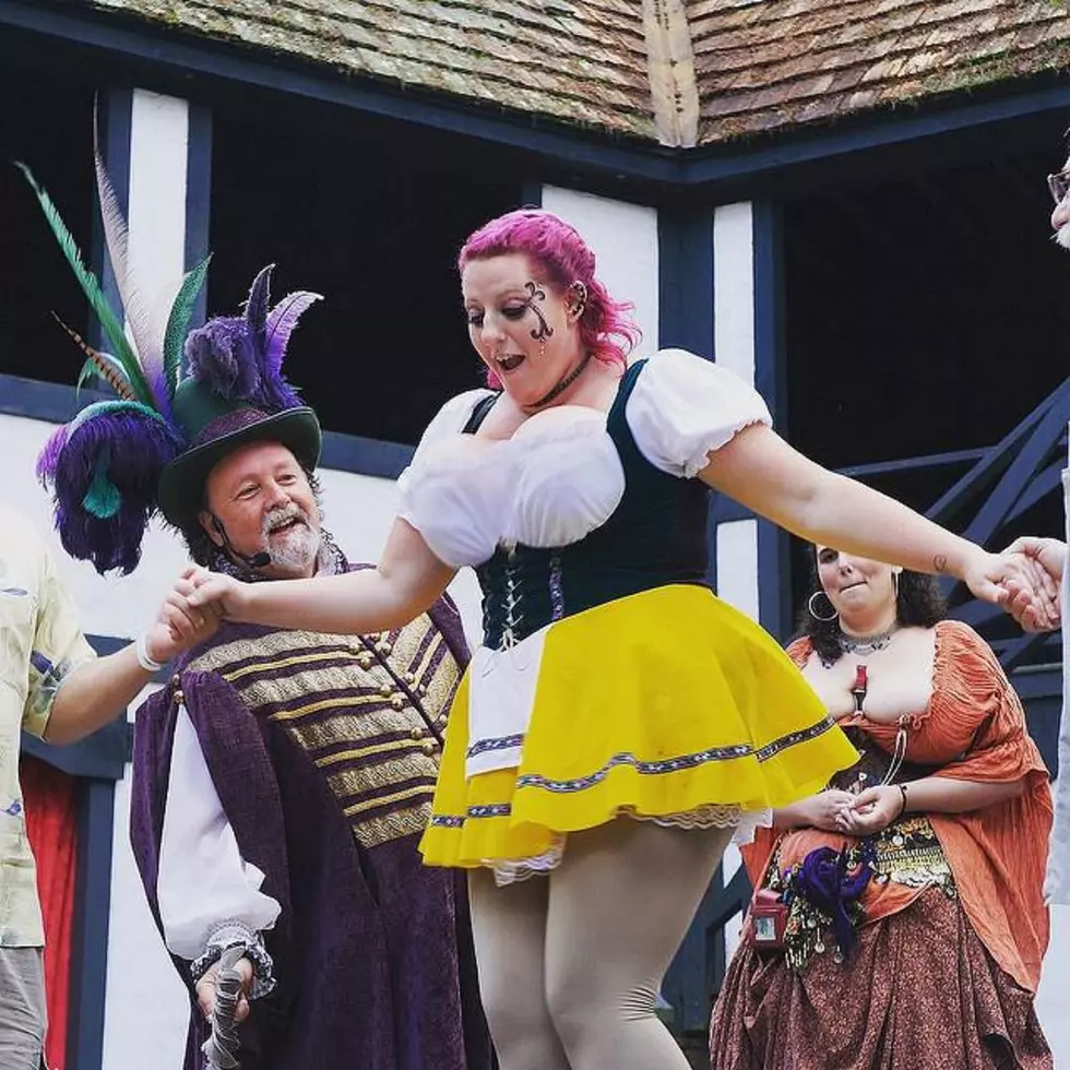 Cleavage Contest at King Richard’s Faire 2017