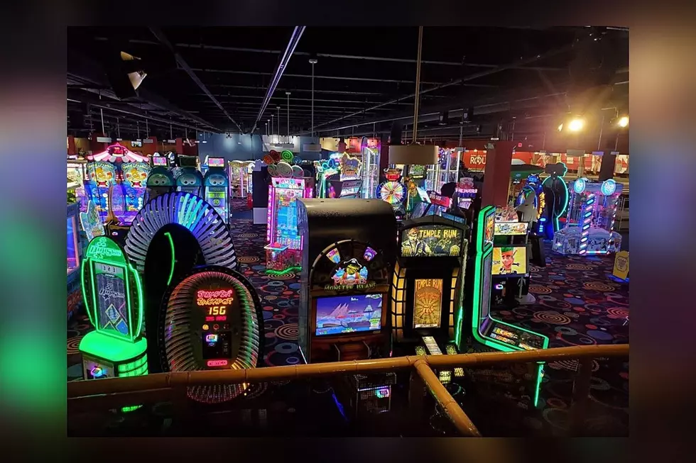 Taunton’s Round 1 Was a Fun Place to Hang Out and Play