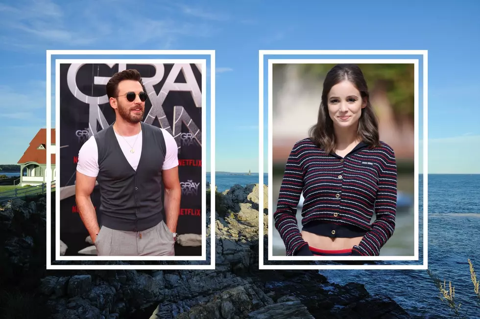 Cape Cod Welcomes Chris Evans & Alba Baptista for Charming Seaside Wedding